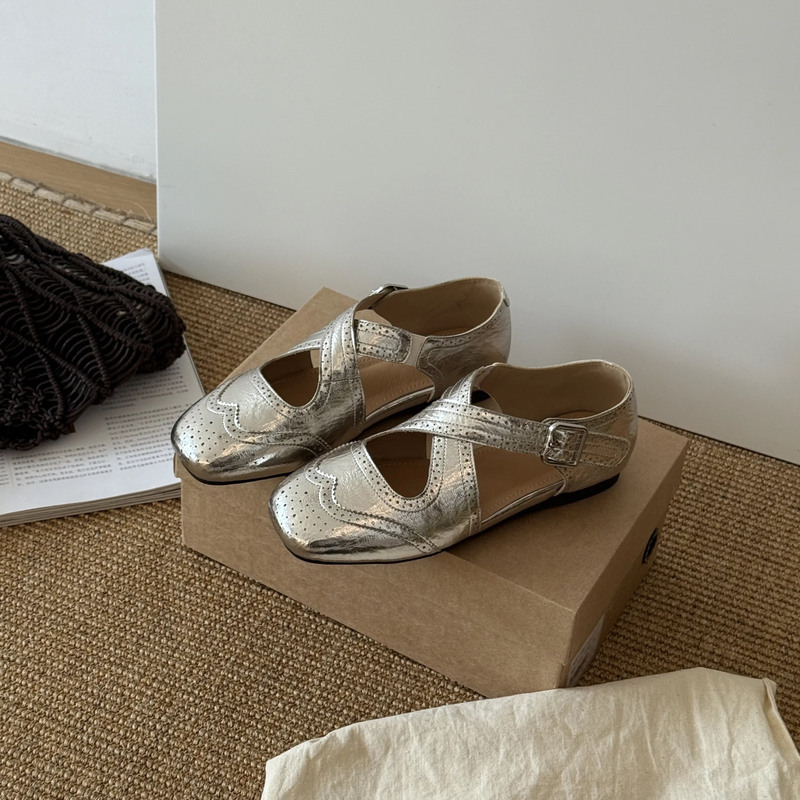 Retro Floral Carving Flat Bott - Loafer Flat Women 评论和价格