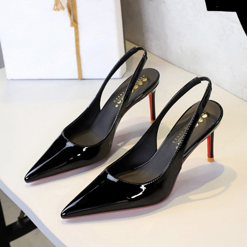 New European and American Poin - Patent Leather Pump 评论和价格